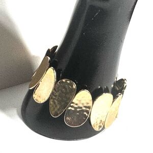 Hammered Dimpled Teardrop Stretch Bracelet Gold Tone Beads